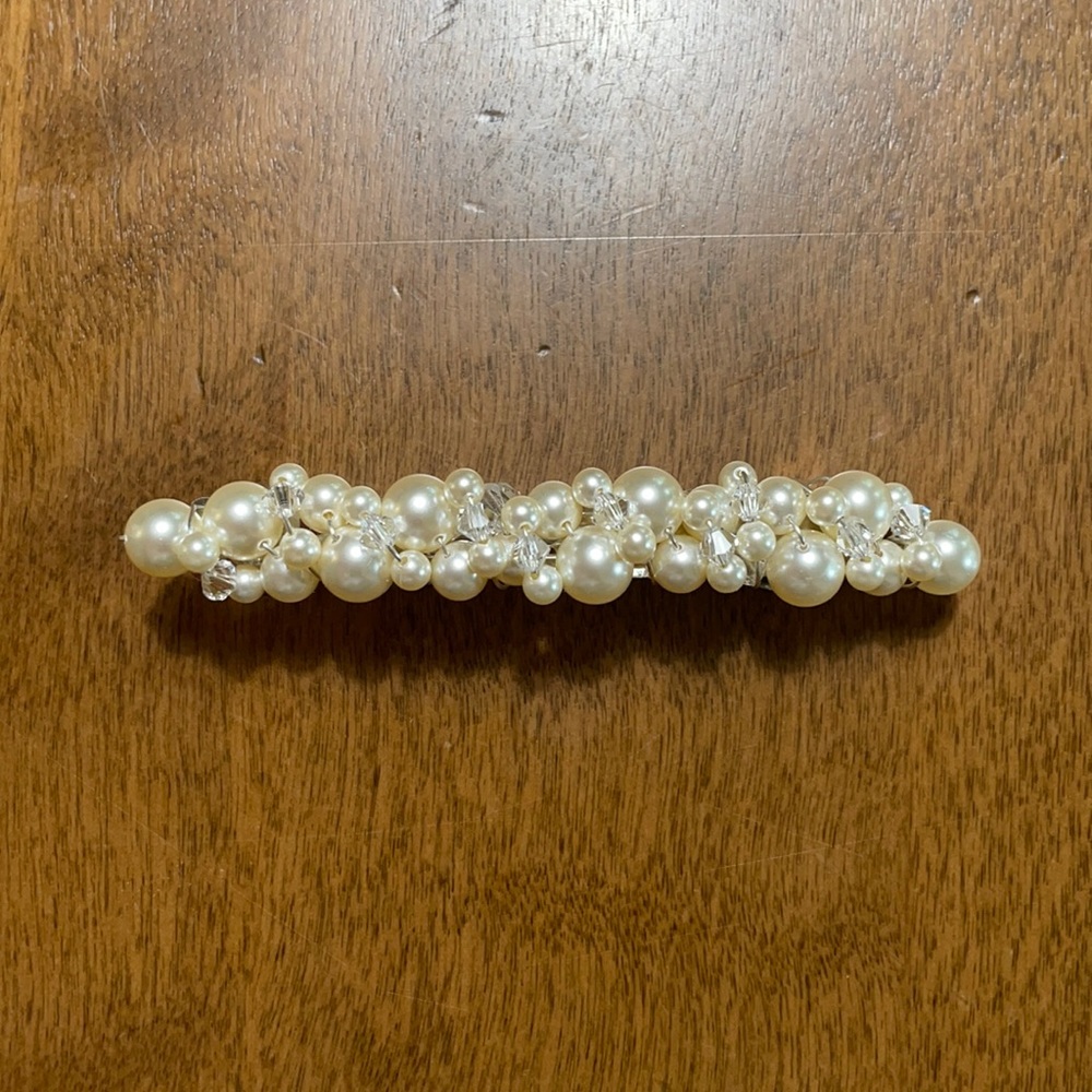 Pearl and crystal bridal barrette